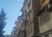 Satılır 3 otaqlı 65 m2 köhnə tikili Qara Qarayev m.