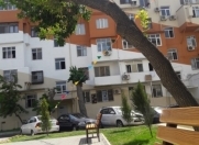 Satılır 3 otaqlı 60 m2 köhnə tikili İnşaatçılar m.