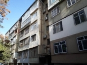 Satılır 2 otaqlı 60 m2 köhnə tikili 28 May m.