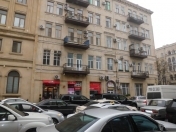 Satılır 2 otaqlı 70 m2 köhnə tikili 28 May m.