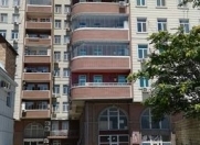 Satılır 3 otaqlı 140 m2 yeni tikili 3 mkr