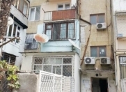 Satılır 1 otaqlı 30 m2 köhnə tikili Elmlər Akademiyası m.