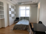 İcarəyə verilir 4 otaqlı 200 m2 yeni tikili 6-cı parallel