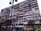 Satılır 3 otaqlı 100 m2 köhnə tikili 28 May m.