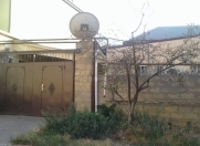 Satılır 1 otaqlı 50 m2 həyət evi Ayna Sultanova heykəli