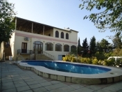Satılır 5 otaqlı 200 m2 bağ evi Novxanı