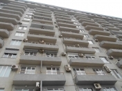 Satılır 3 otaqlı 141 m2 yeni tikili 28 May m.