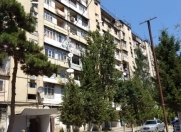 Satılır 4 otaqlı 100 m2 köhnə tikili Xalqlar Dostluğu m.