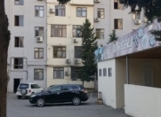 Satılır 3 otaqlı 60 m2 köhnə tikili 1 mkr