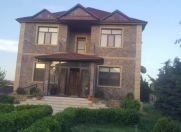 Satılır 8 otaqlı 530 m2 villa Novxanı