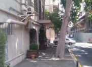 İcarəyə verilir 5 otaqlı 200 m2 köhnə tikili İçəri Şəhər m.