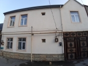 Satılır 9 otaqlı 300 m2 həyət evi Bakı Dövlət Universiteti