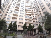 Satılır 3 otaqlı 153 m2 yeni tikili Elmlər Akademiyası m.