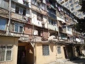 Satılır 1 otaqlı 32 m2 köhnə tikili Qara Qarayev m.