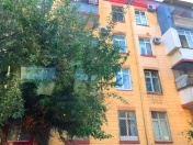 Satılır 1 otaqlı 35 m2 köhnə tikili Bakı