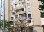 Satılır 3 otaqlı 100 m2 köhnə tikili Papanin