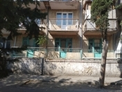 Satılır 1 otaqlı 54 m2 köhnə tikili Qara Qarayev m.