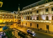 İcarəyə verilir 5 otaqlı 360 m2 köhnə tikili Bakı