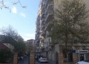 Satılır 4 otaqlı 155 m2 yeni tikili Ayna Sultanova heykəli