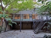 Satılır 4 otaqlı 220 m2 köhnə tikili Rəsulzadə