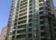 İcarəyə verilir 3 otaqlı 120 m2 yeni tikili Ambassador otel