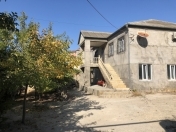 Satılır 8 otaqlı 130 m2 həyət evi Qaraçuxur