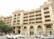 Satılır 2 otaqlı 60 m2 köhnə tikili 28 May m.