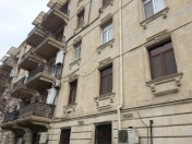Satılır 4 otaqlı 115 m2 köhnə tikili Qış parkı