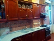 İcarəyə verilir 5 otaqlı 165 m2 yeni tikili 6-cı parallel