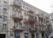 İcarəyə verilir 2 otaqlı 60 m2 köhnə tikili Sahil m.