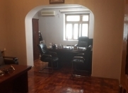 Satılır 4 otaqlı 160 m2 köhnə tikili Nəriman Nərimanov m.