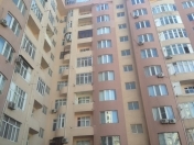 Satılır 1 otaqlı 50 m2 yeni tikili Masazır