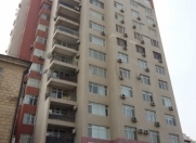 Satılır 3 otaqlı 138 m2 yeni tikili Elmlər Akademiyası m.