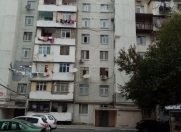 Satılır 5 otaqlı 120 m2 köhnə tikili Sərhədçi İdman kompleksi