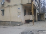 İcarəyə verilir 1 otaqlı 35 m2 köhnə tikili İnşaatçılar m.