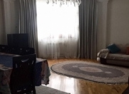 Satılır 4 otaqlı 180 m2 yeni tikili İnşaatçılar m.