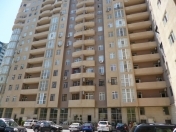 Satılır 4 otaqlı 200 m2 yeni tikili Yasamal r.