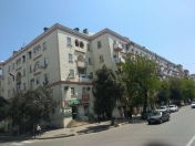Satılır 2 otaqlı 55 m2 köhnə tikili Elmlər Akademiyası m.