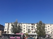 Satılır 2 otaqlı 50 m2 köhnə tikili Memar Əcəmi m.