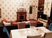 Satılır 4 otaqlı 143 m2 köhnə tikili Sahil m.