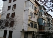 Satılır 2 otaqlı 55 m2 köhnə tikili İnşaatçılar m.