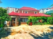 Satılır 6 otaqlı 306 m2 həyət evi Yeni Yasamal