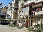 Satılır 3 otaqlı 65 m2 köhnə tikili Keşlə bazarı