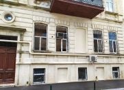Satılır 2 otaqlı 50 m2 köhnə tikili 28 May m.