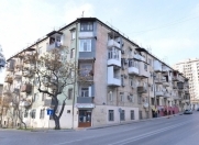 Satılır 3 otaqlı 80 m2 köhnə tikili 28 May m.