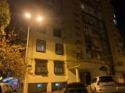 İcarəyə verilir 3 otaqlı 90 m2 köhnə tikili Qara Qarayev m.