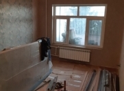 Satılır 4 otaqlı 100 m2 köhnə tikili Qara Qarayev m.