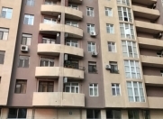 Satılır 3 otaqlı 141 m2 yeni tikili 28 May m.
