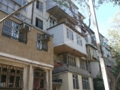 Satılır 2 otaqlı 55 m2 köhnə tikili 2 mkr