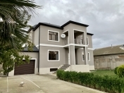 Satılır 6 otaqlı 300 m2 həyət evi Əmircan
